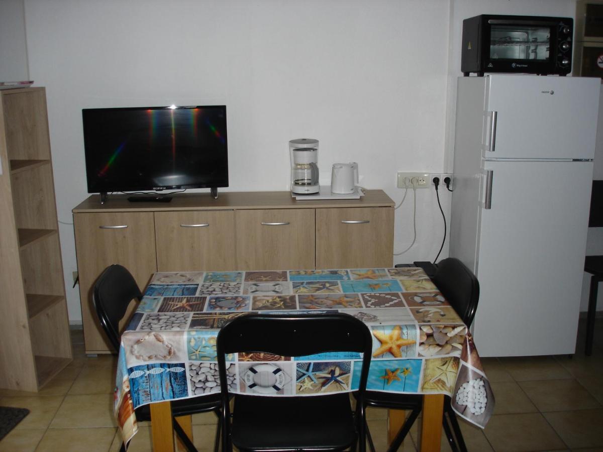 La Brise Marine Entre Mer Et Lac Marin, Terrasse, 5Mn De La Plage Wifi Apartment Port-la-Nouvelle Luaran gambar